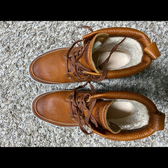 Women’s UGG camel leather lace up boots - Picture 5 of 6